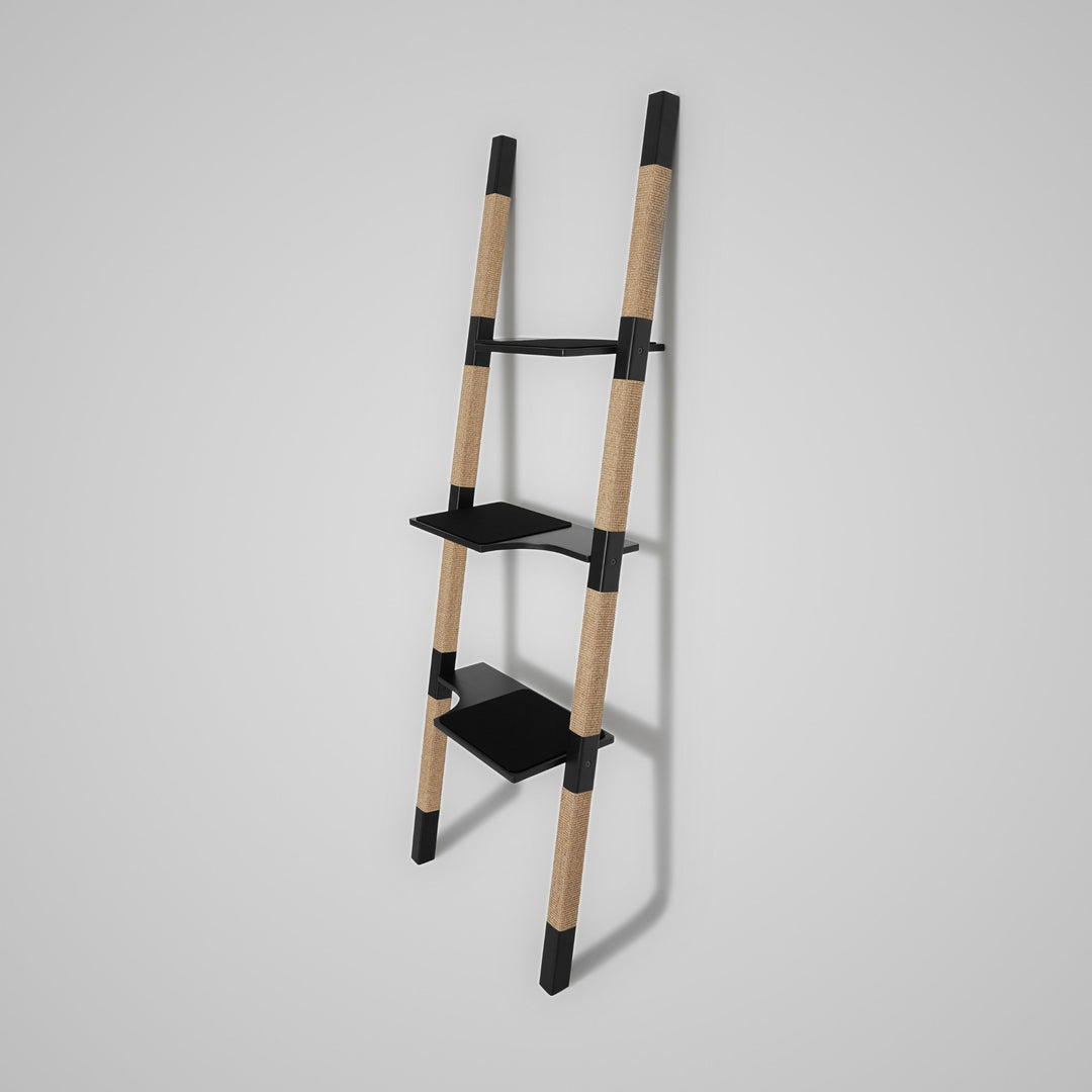 H3 Design-Kratzbaum aus lackiertem Echt-Holz in Schwarz mit naturfarbenem Sisal – Ansicht von rechts, harmonisches Spiel von Material und Farbe
