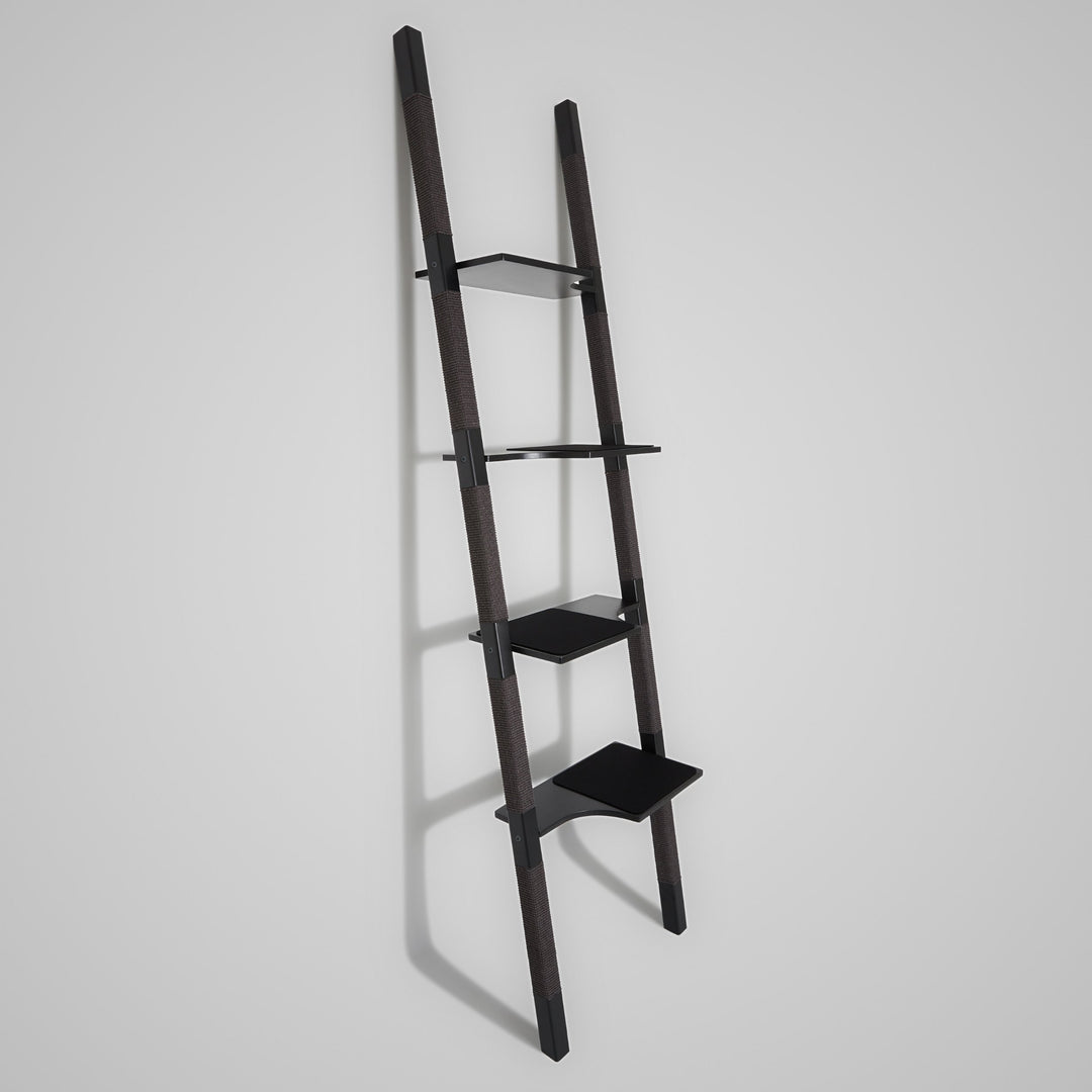 H4 Design-Kratzbaum aus lackiertem Echt-Holz in Schwarz mit schwarzem Sisal – Ansicht von links, skulpturales Design und grafische Ruhe